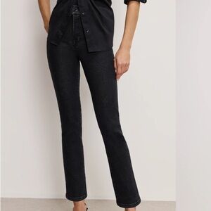 Good American Good Legs Straight Jean - Black184
